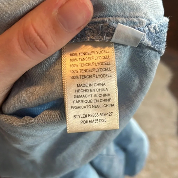 Anthropologie Cloth & Stone Classic Chambray Shirt with Frayed Trim - Picture 5 of 6